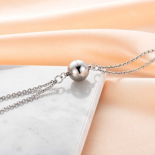 Magnetic Chain For Couples