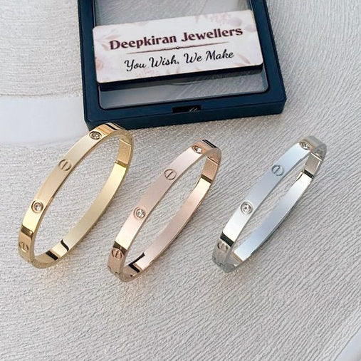 Stainless, anti-tarnish, 22K real gold plated love bracelet.Love Bangle